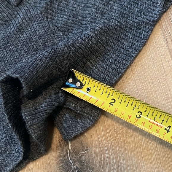 Zara Gray Button Comfy  Sleep Shorts Medium - Picture 4 of 6